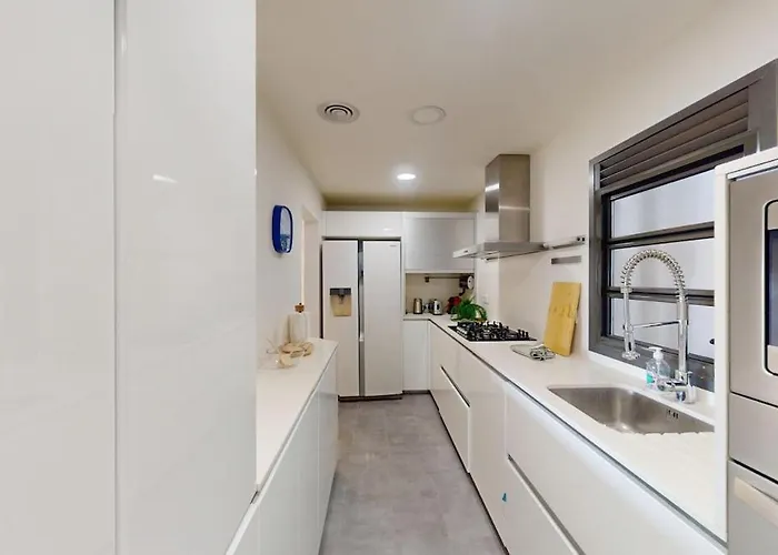 Impressive For 6 In Gracia Apartment Barcelona